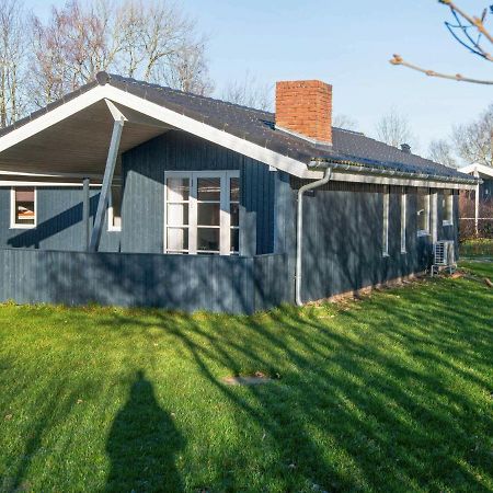 8 Person Holiday Home In B Rkop Egeskov  외부 사진